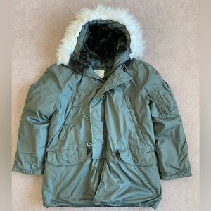 GENUINE USAF EXTREME COLD WEATHER TYPE N-3B WITH HOOD - MEDIUM